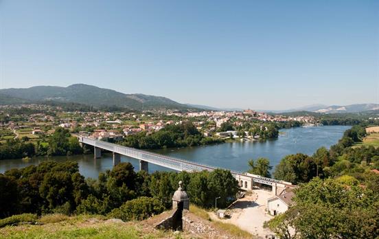 Die internationale Brücke