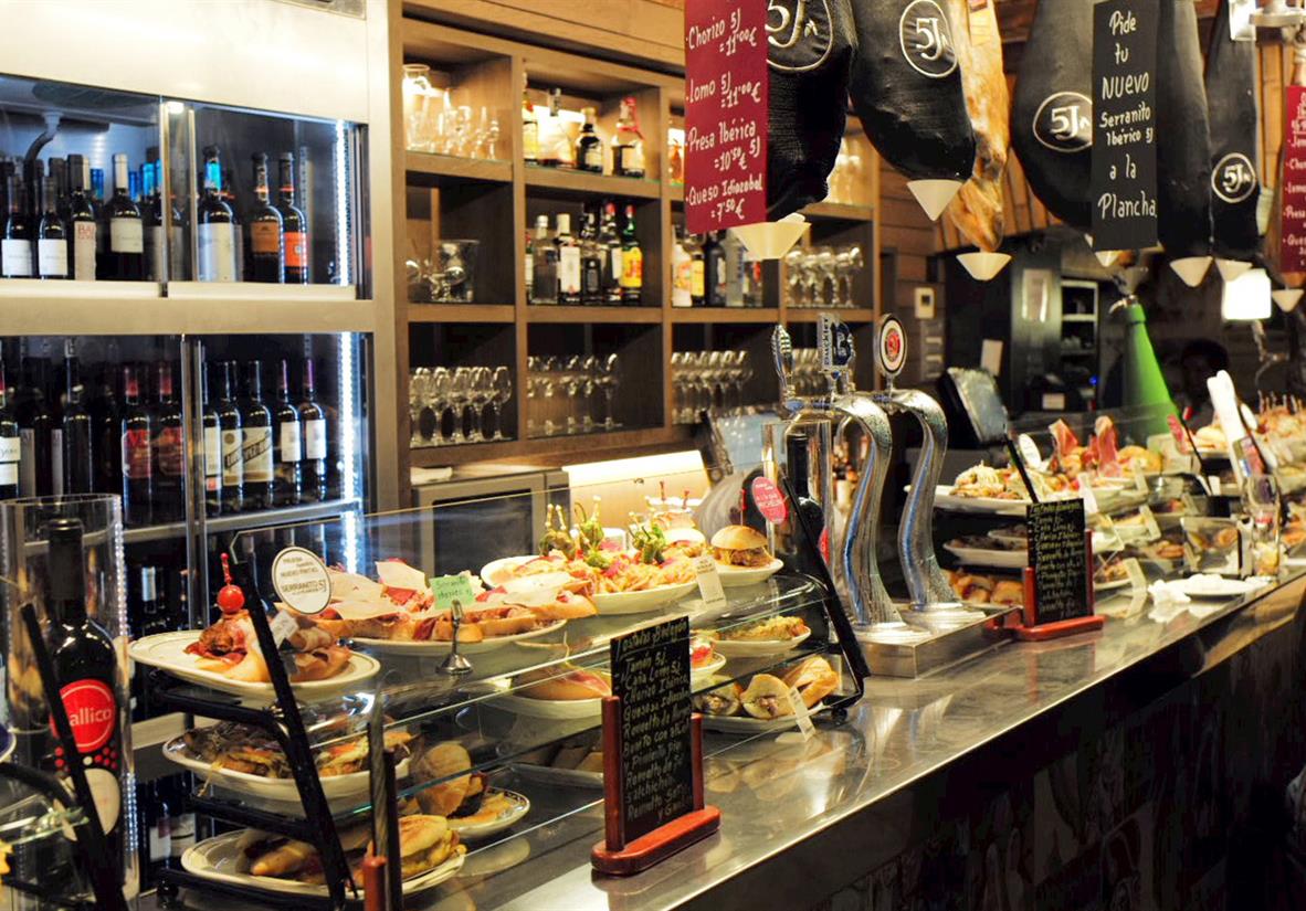 Lassen Sie sich mit köstlichen Tapas verwöhnen