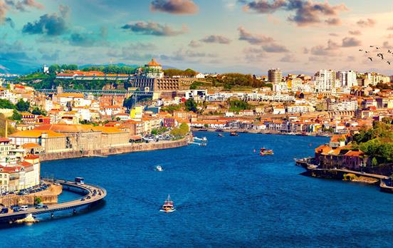 Blick über den Hafen Portos