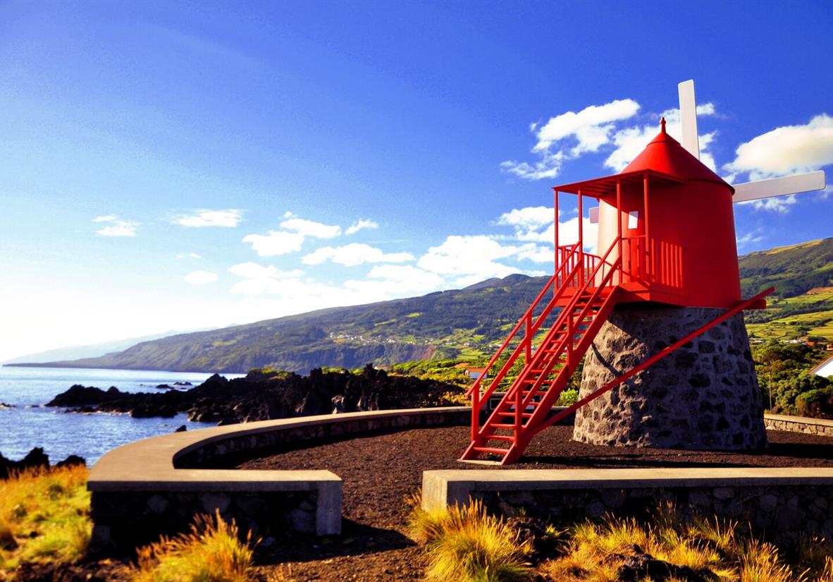 Pico lighthouse