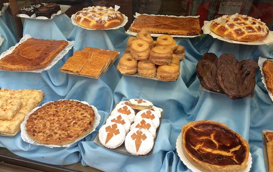 Camino themed treats along the trail