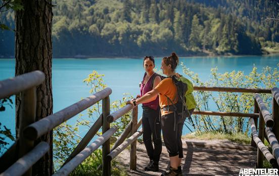 Alpsee Aussichtspunkt mit Blick auf Neuschwanstein
