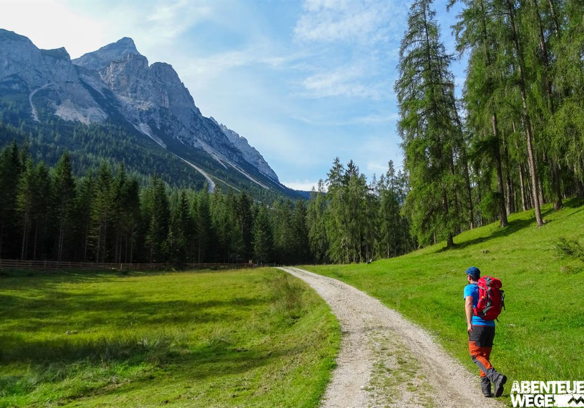 Hinein in die Bergwelt