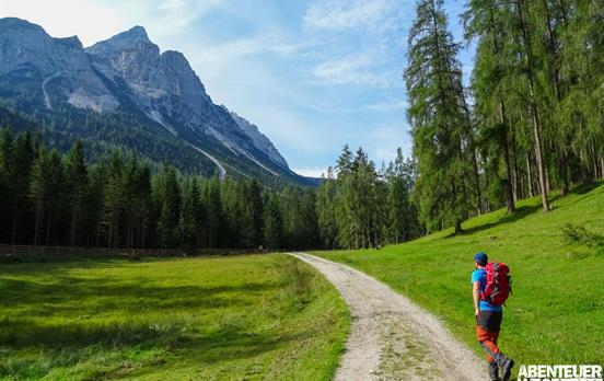 Hinein in die Bergwelt