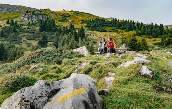 Kleine Wanderpause mit großer Aussicht