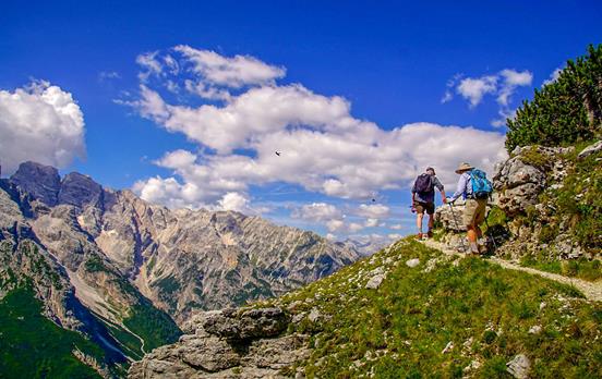 Höhenwege mit Panoramaaussichten auf dem E5