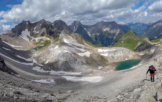 Spektakuläre Alpenkulisse