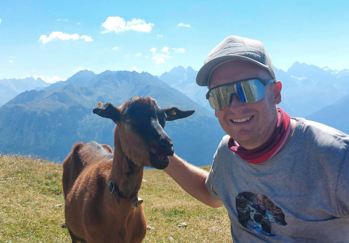 Making new friends along the way