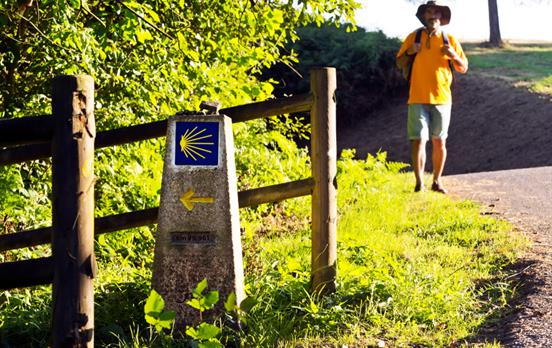 Wegmarkierungen auf dem Camino