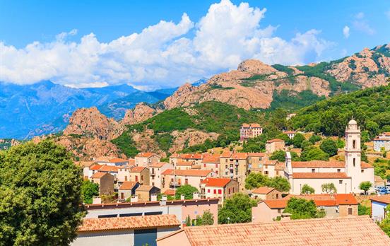 Malerische Bergdörfer