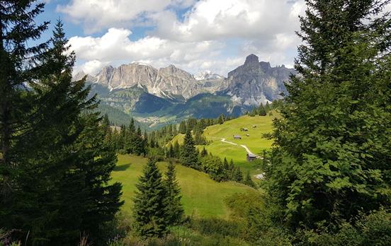 Mountains vista