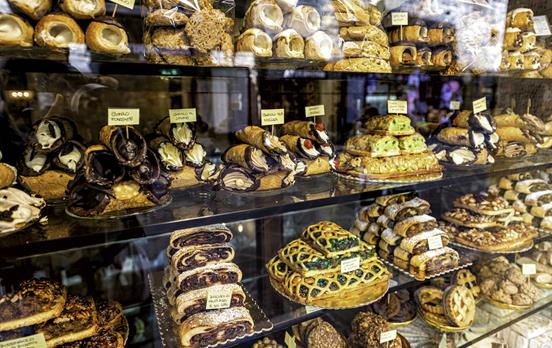 Leckereien in der Bäckerei in Assisi