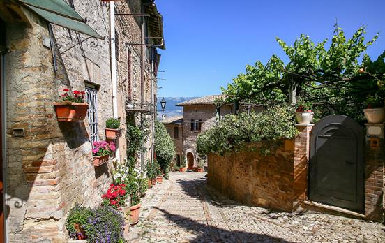 Schnuckelige Gässchen in Montefalco