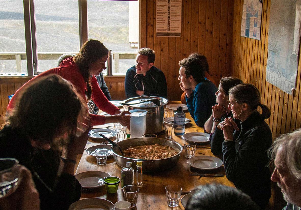 Geselligkeit beim Abendessen © Jan Zelina