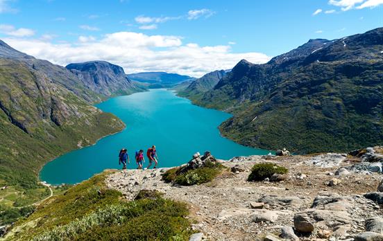Aussicht über den Gjendesee von Bukkelægret
