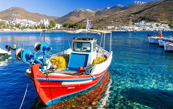Fischerboot in Katapola auf Amorgos
