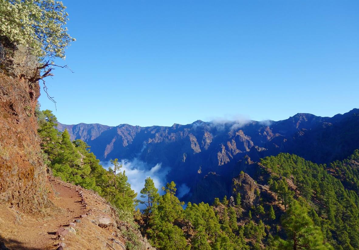 GR131 on the Volcano Route