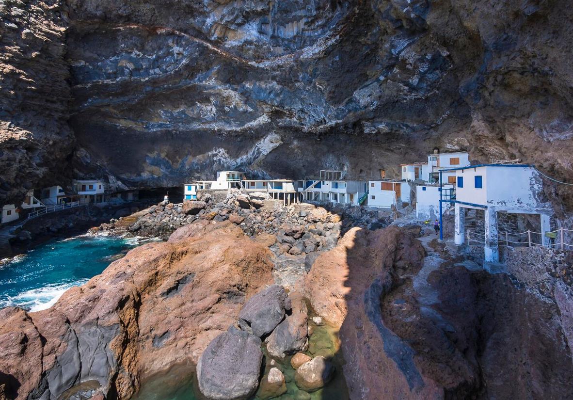 Poris de Candelaria. Pirates Cove