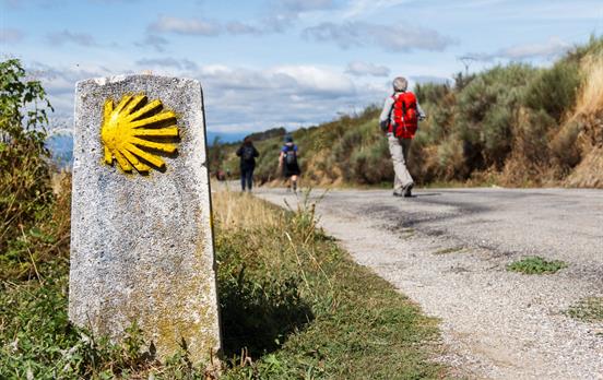 Wandern auf den letzten 100km des Jakobswegs