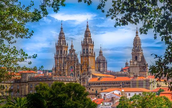 Make your way to the iconic Santiago Cathedral