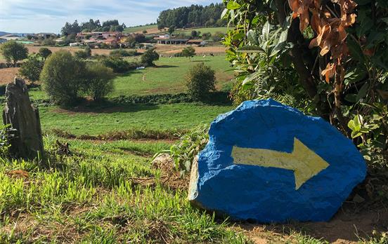 Painted rocks will guide you throughout the Camino