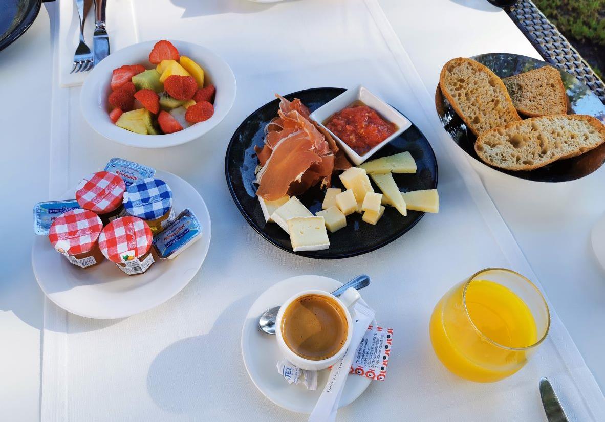 Breakfast at Can Curreu