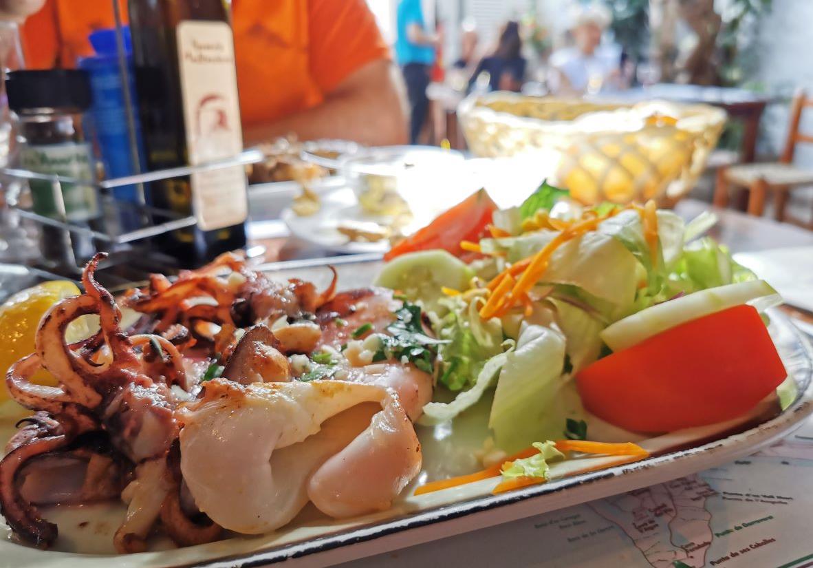 Lunch at Sant Carles de Peralta