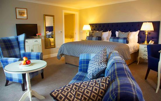 Kinloch Lodge Room