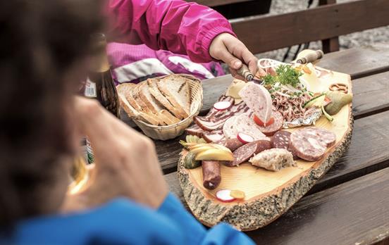 Eine deftige Vesperplatte zur Stärkung