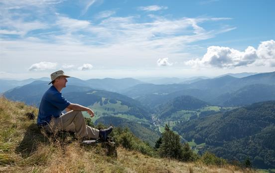 Einige Panoramaaussichten von Bergplateaus
