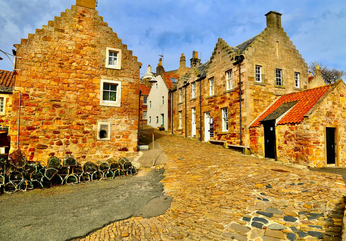 Crail village close to the harbour