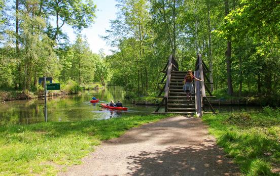 Beim Wandern kann man immer Paddler beobachten