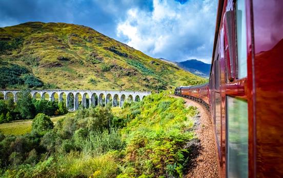Rail &amp; Hike: Highlands &amp; Isle of Skye