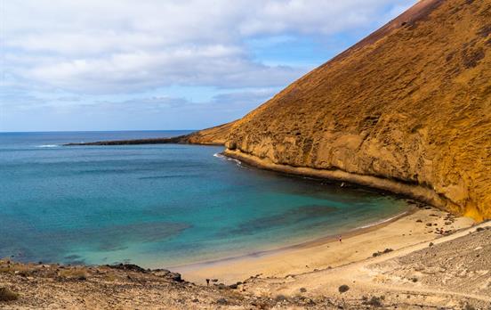 The remote Playa Cocina on La Graciosa
