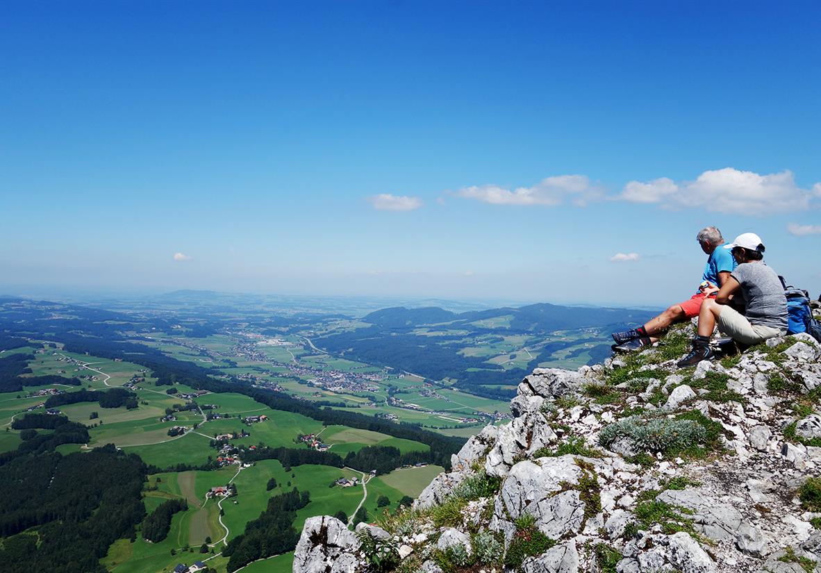 Rast mit Aussicht über das weite Salzburger Land