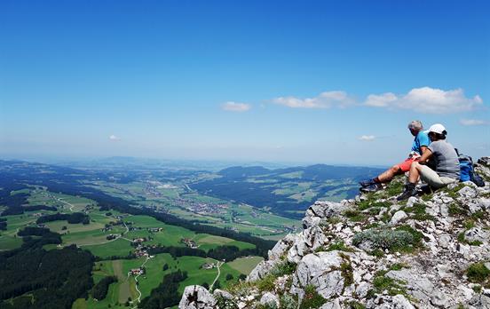 Rast mit Aussicht über das weite Salzburger Land