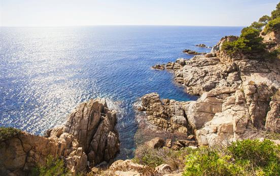 Bucht an der Costa Brava