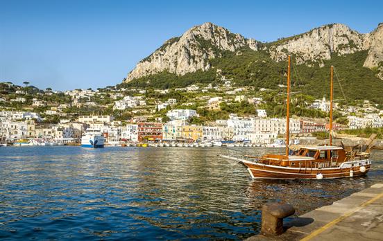 Der Hafen von Capri