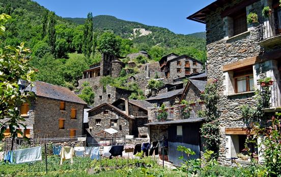 Walk between pretty mountain villages