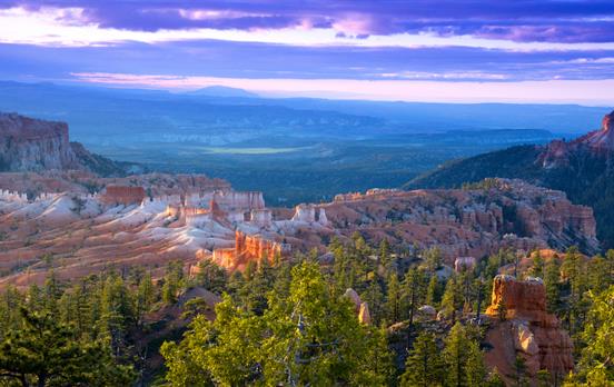 Try and catch a sunrise over Bryce