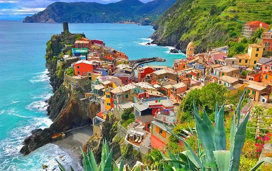 Approaching Vernazza