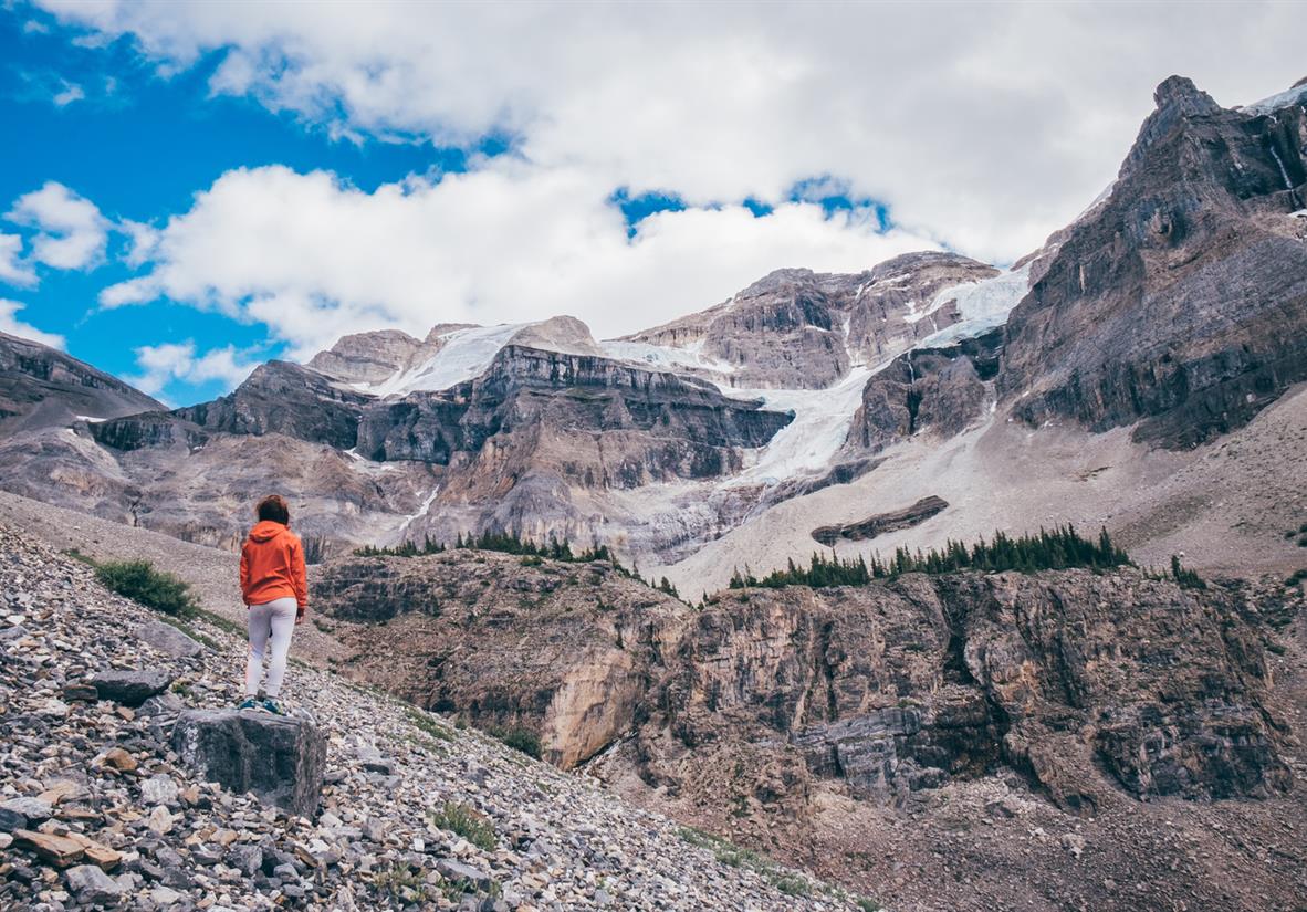 Banff to Jasper Drive &amp; Hike Self-Guided Walking