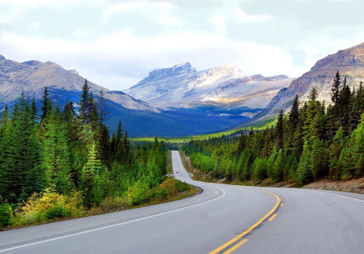 world's most scenic highway - Icefields Parkway