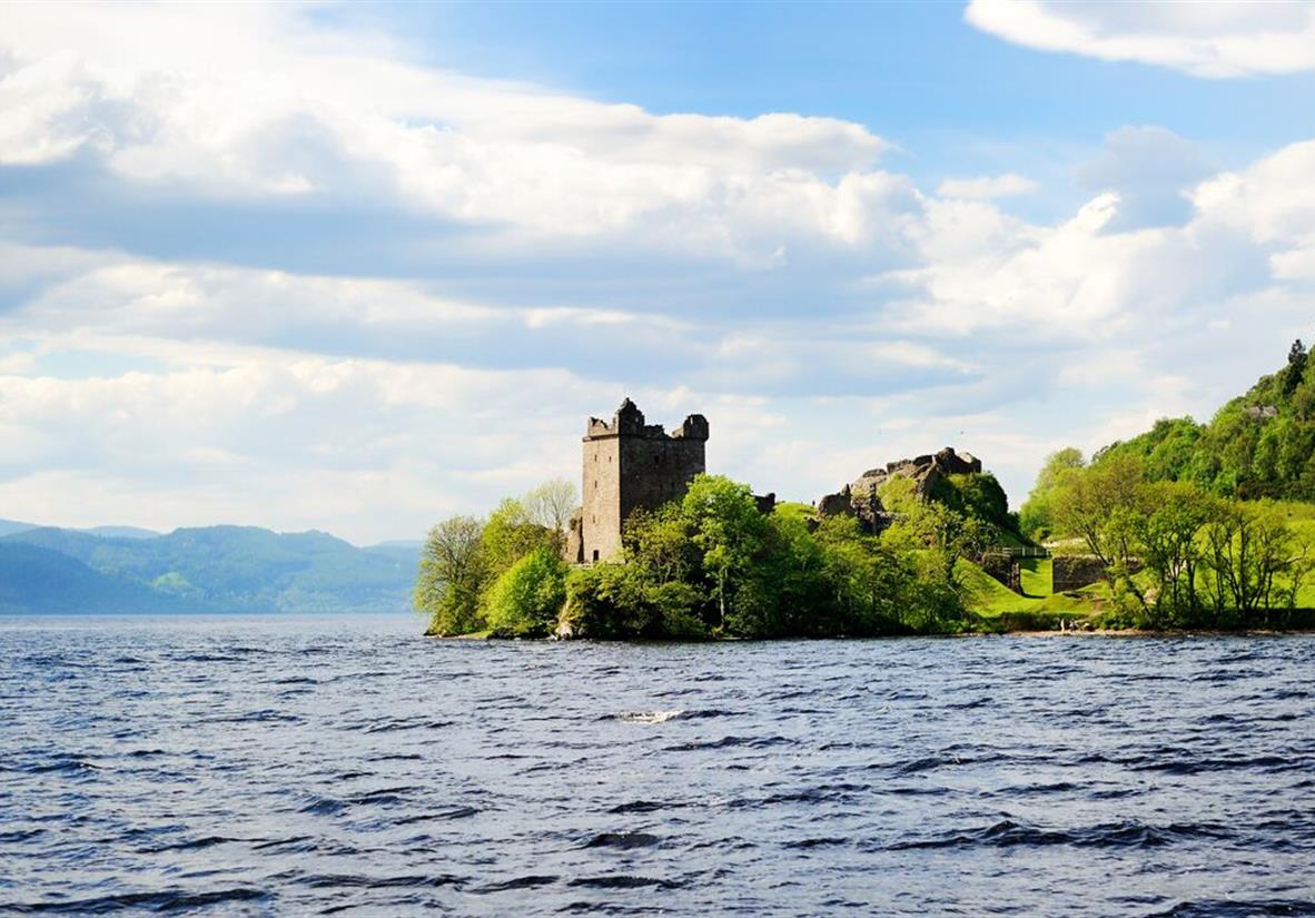 Urquhart Castle am verwunschenen Loch Ness