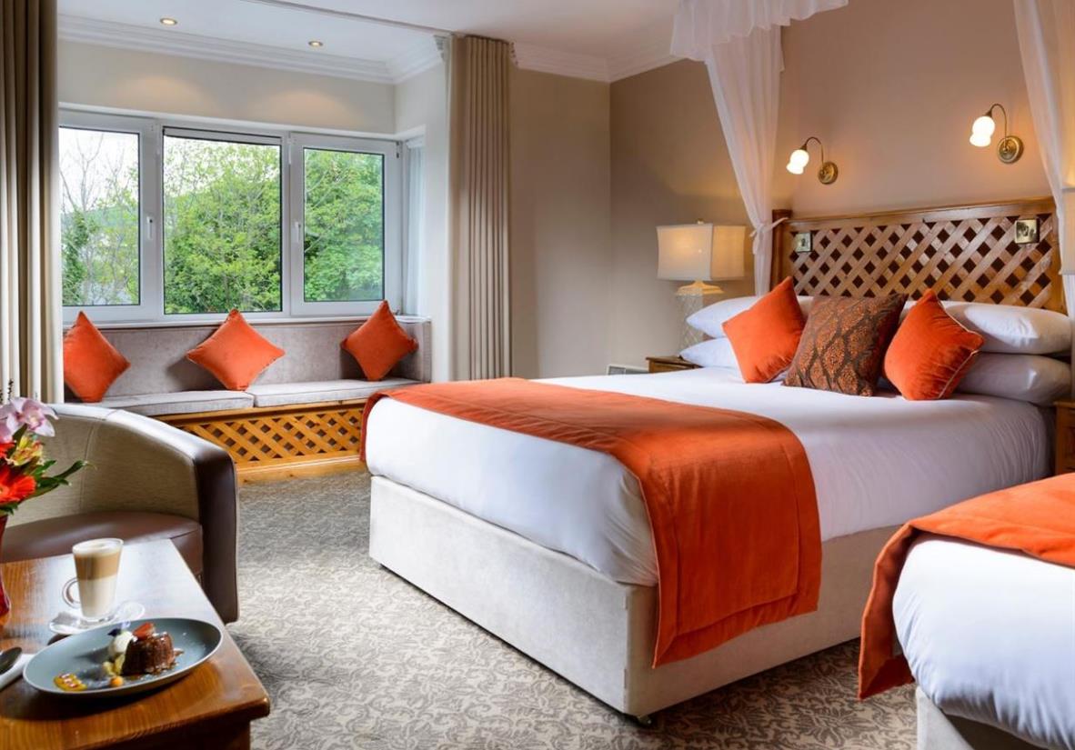 Dingle Benners Hotel