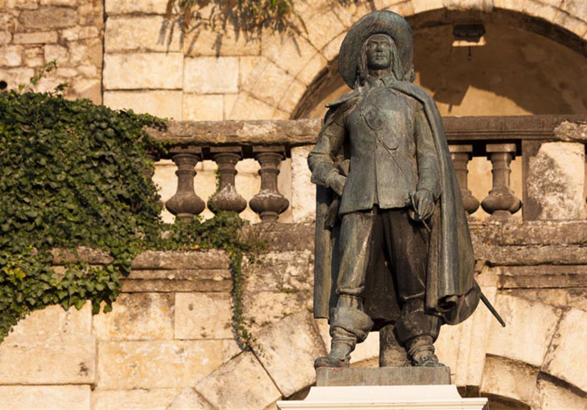 A statue of the Gascon hero d'Artagnan