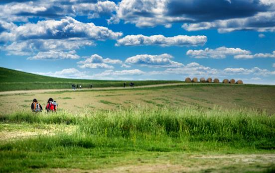 Pilgerinnen unterwegs von Fidenza nach Aulla