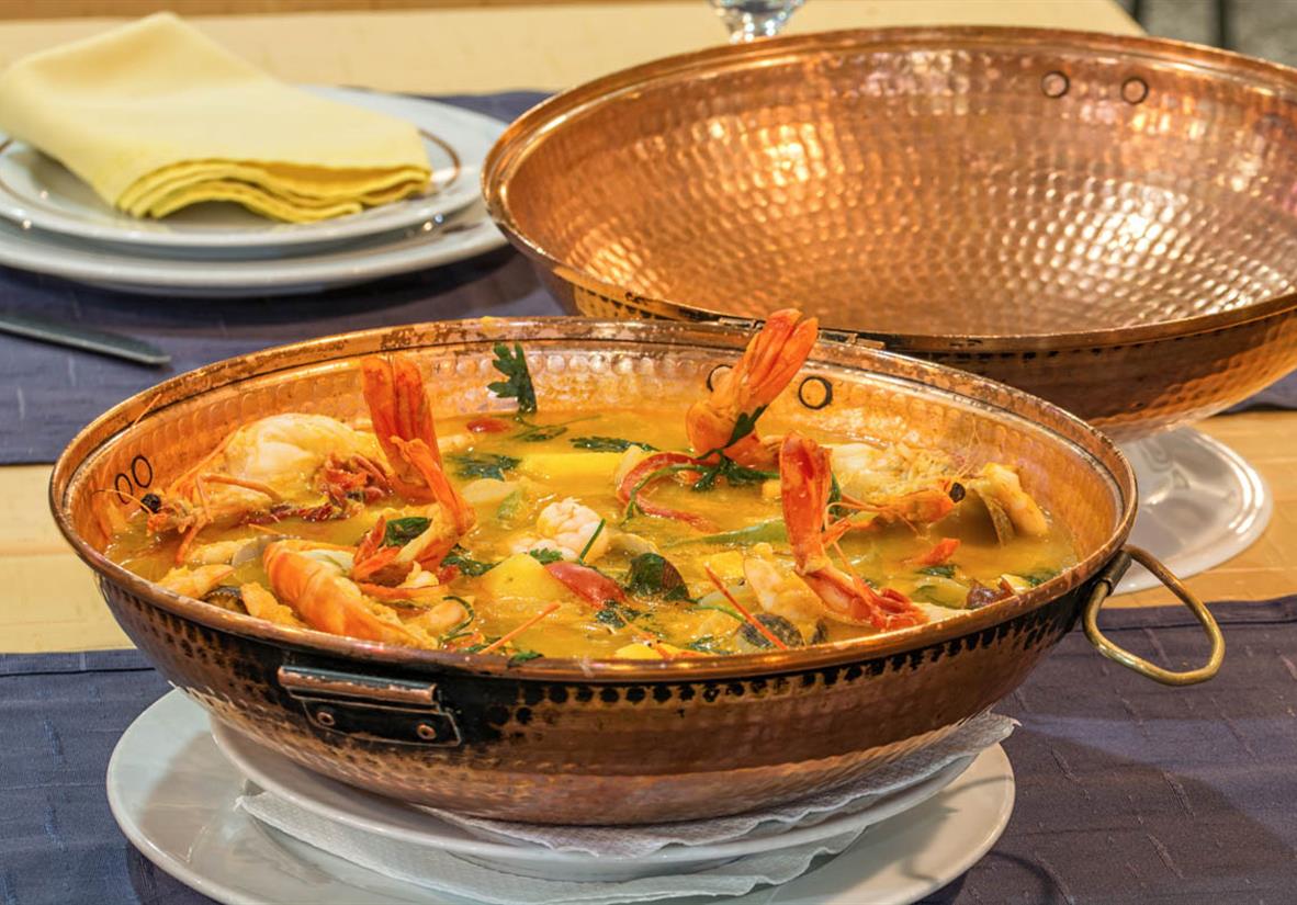 Portugiesische Cataplana de Mariscos