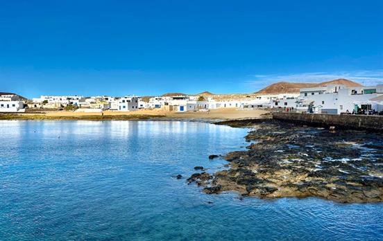 Mit dem Schiff nach La Caleta del Sebo