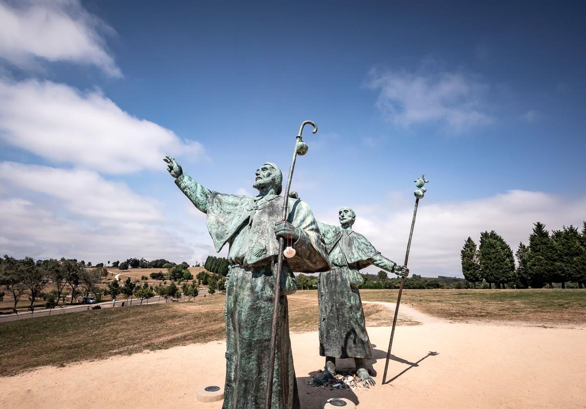 Pilgerdenkmal Monte do Gozo direkt vor Santiago